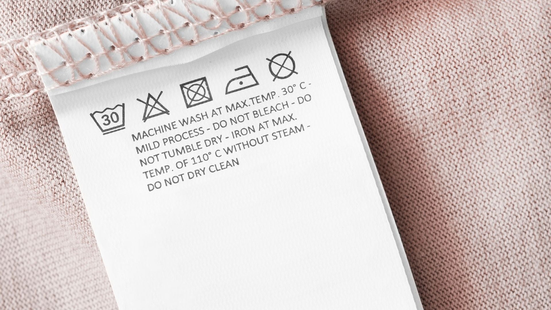 Comment déchiffrer les étiquettes de nos vêtements ? Paradigme