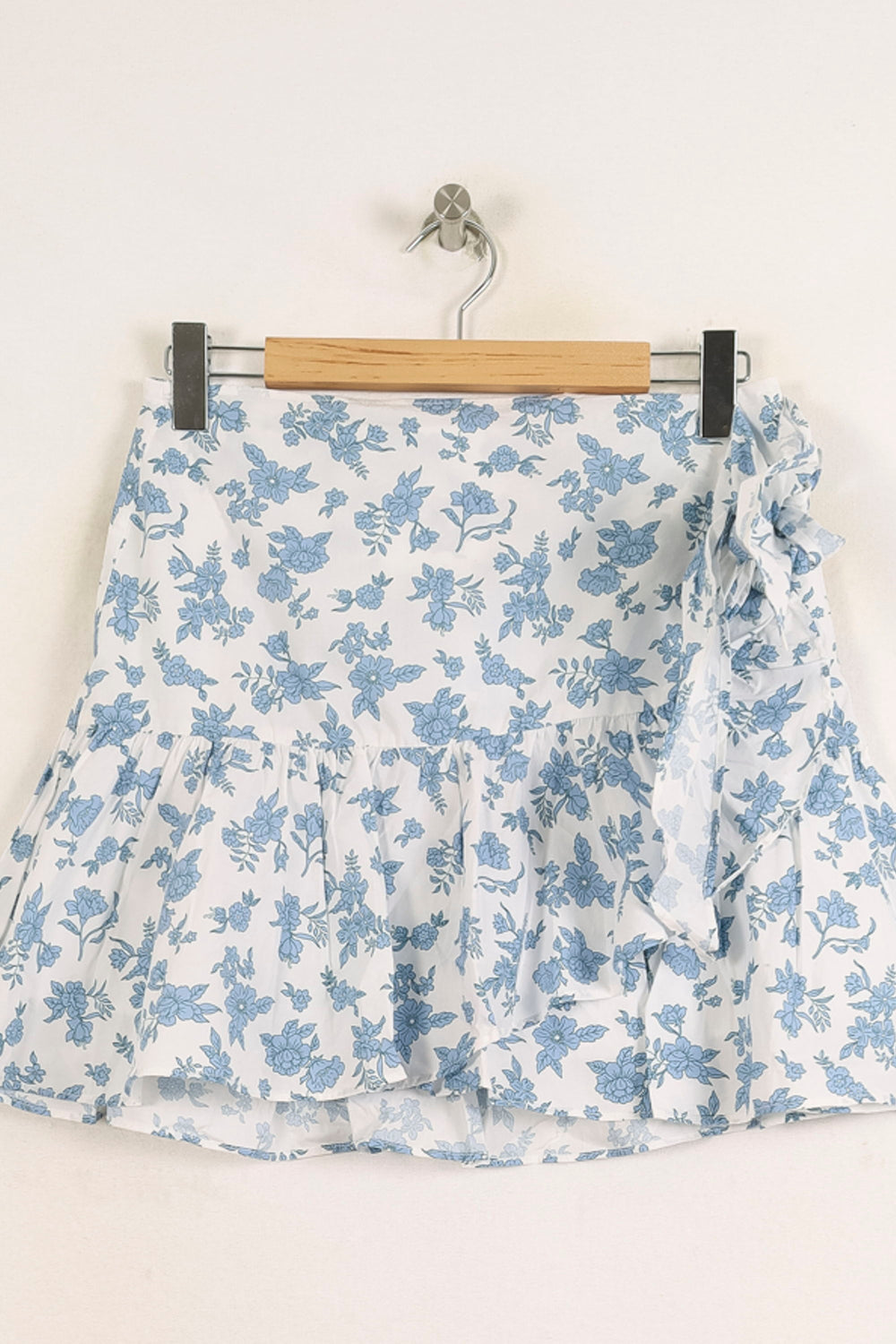 Jupe Portefeuille Blanche et Bleue - Taille L/40 de la marque Claudie Pierlot | PARAD75859 - Vendu par Paradigme - Image 2