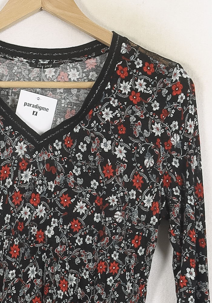 Blouse Noire et Rouge Fleurie - Taille XXL/44 de la marque One Step | PARAD78954 - Vendu par Paradigme - Image 3