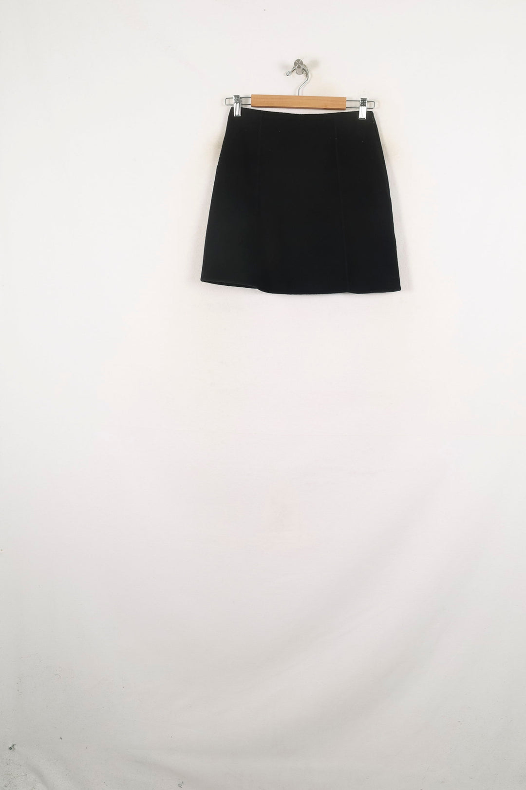 Jupe Courte Noire - Taille XS/34 de la marque Claudie Pierlot | PARAD80930 - Vendu par Paradigme - Image 2