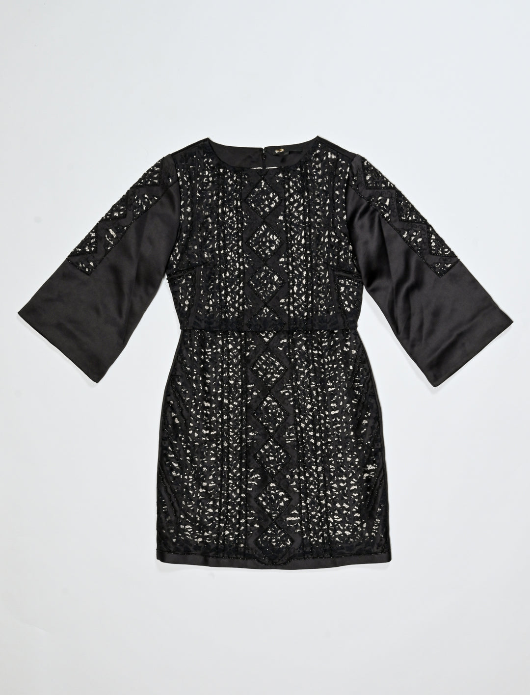 Robe Courte En Satin Brodée De Perles - Taille S/36