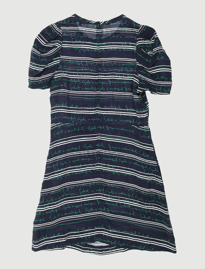 Robe Courte Avec Inscriptions - Taille L/40