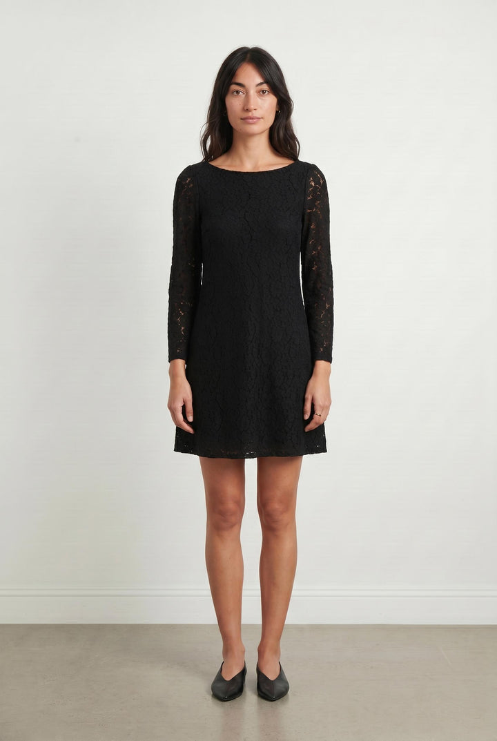 Robe Courte Noire - Taille M/38 de la marque Claudie Pierlot | BLP14 - Vendu par Paradigme - Image 1