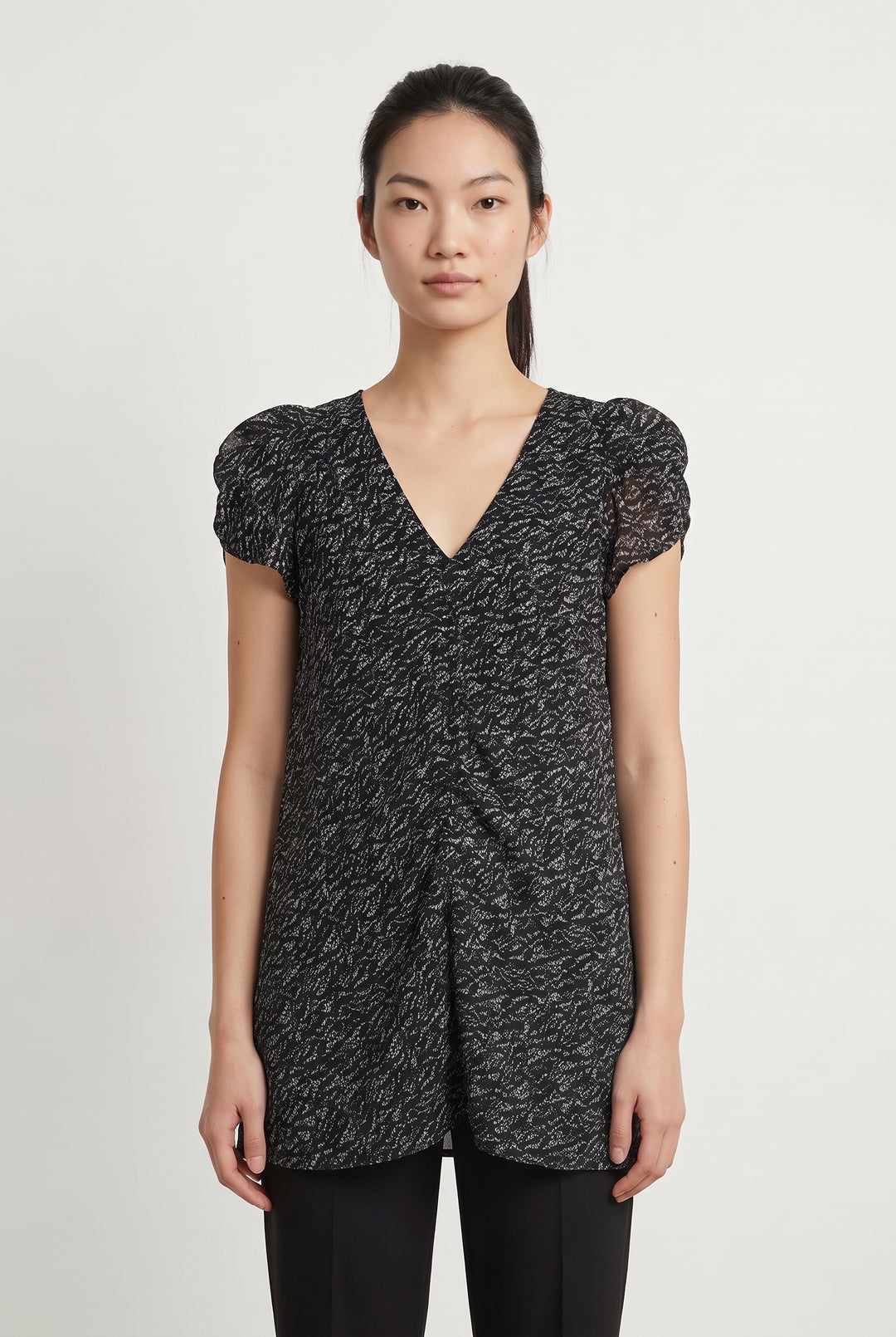 Blouse Noire et Blanche - Taille M/38 de la marque ZAPA | GLLIM0131 - Vendu par Paradigme - Image 1