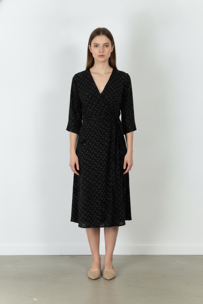 Robe noire à motif - Taille L/40 de la marque IKKS | GLLM0037 - Vendu par Paradigme - Image 1