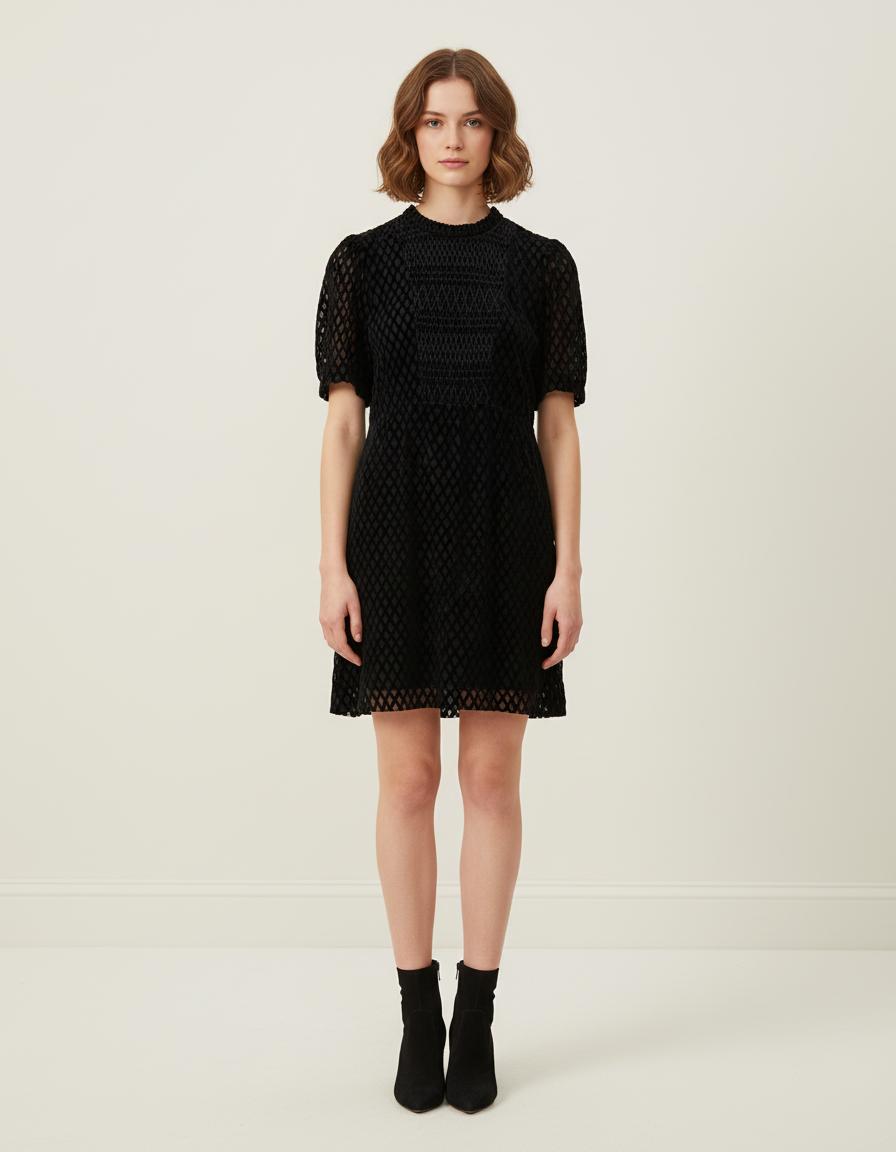 Robe Courte Avec Plastron - Taille L/40