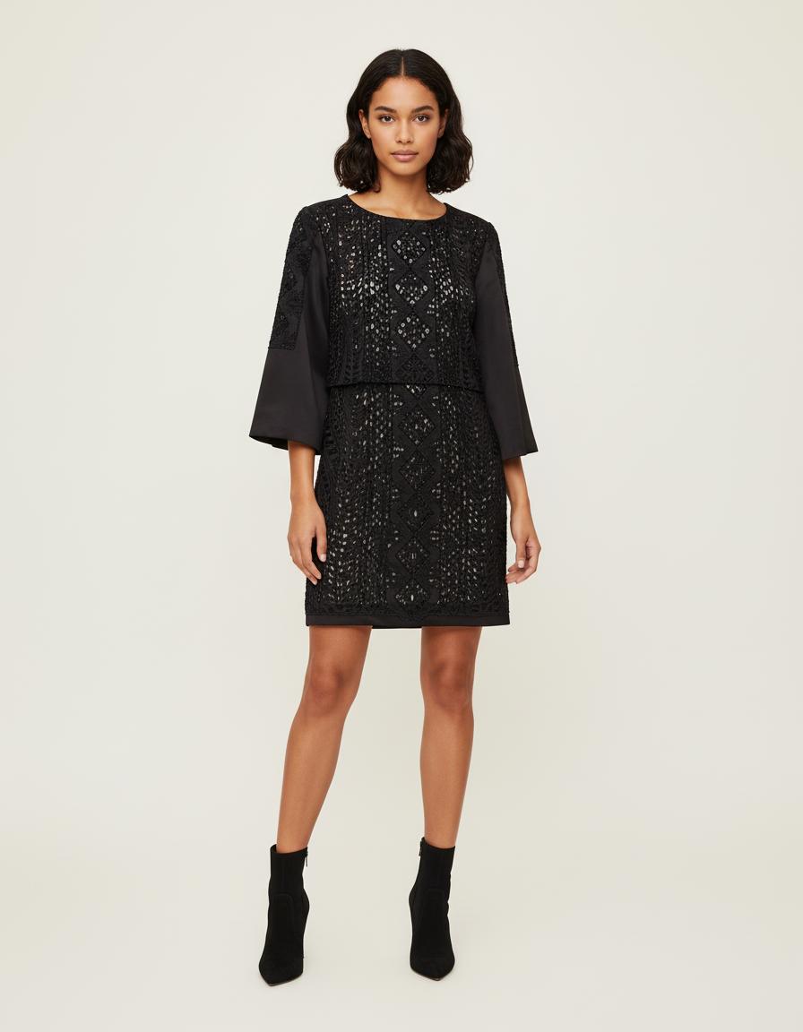 Robe Courte En Satin Brodée De Perles - Taille S/36