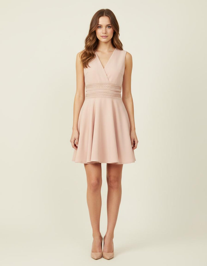 Robe Avec Incrustation De Broderies - Taille M/38
