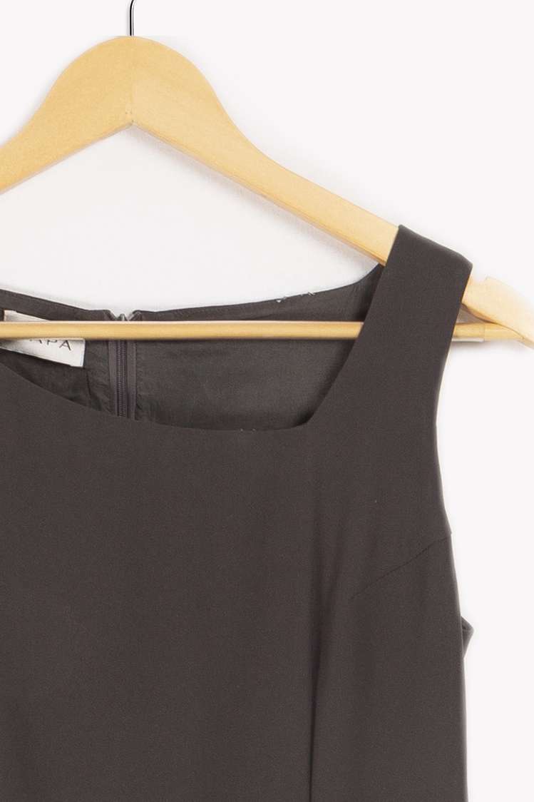 Robe brune sans manche - L/40