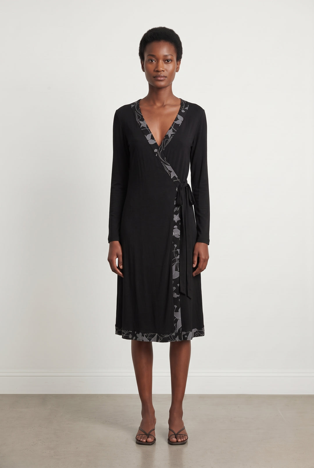 Robe Longue Noire - Taille M/38 de la marque Caroll | PARAD100042 - Vendu par Paradigme - Image 1
