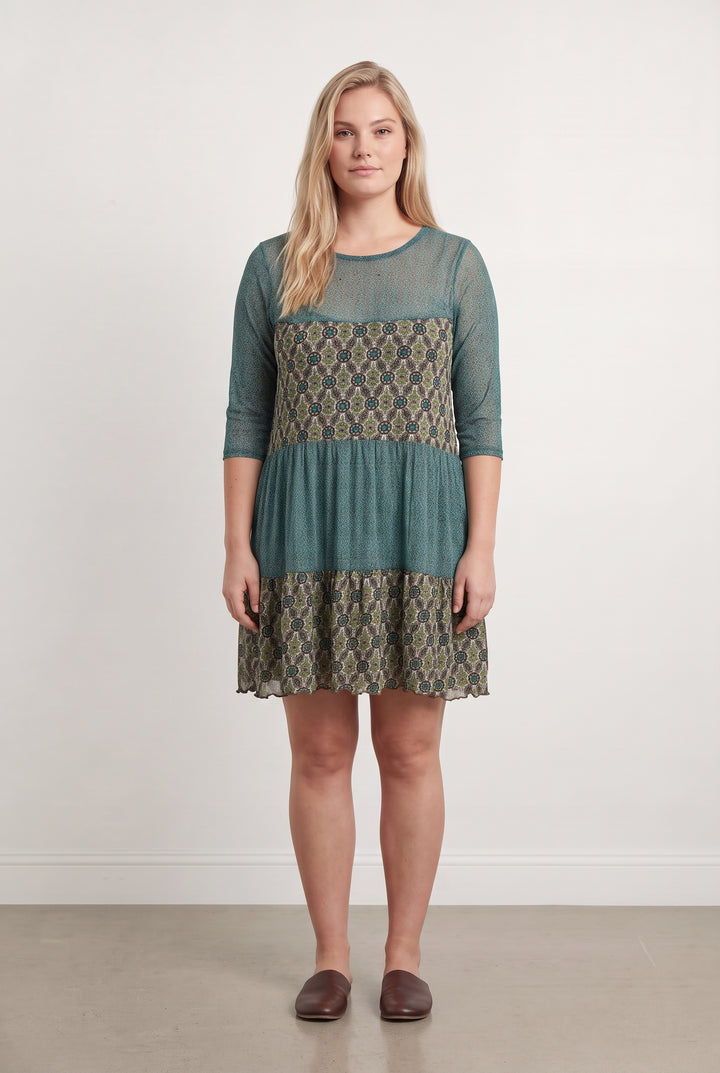 Robe Bleue et Beige - Taille XL/42 de la marque La Fée Maraboutée | PARAD100212 - Vendu par Paradigme - Image 1