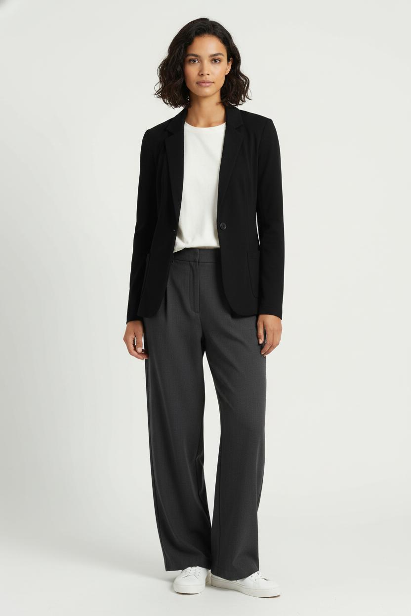 Blazer Noir - Taille M/38 de la marque Majestic Filatures | PARAD100831 - Vendu par Paradigme - Image 1