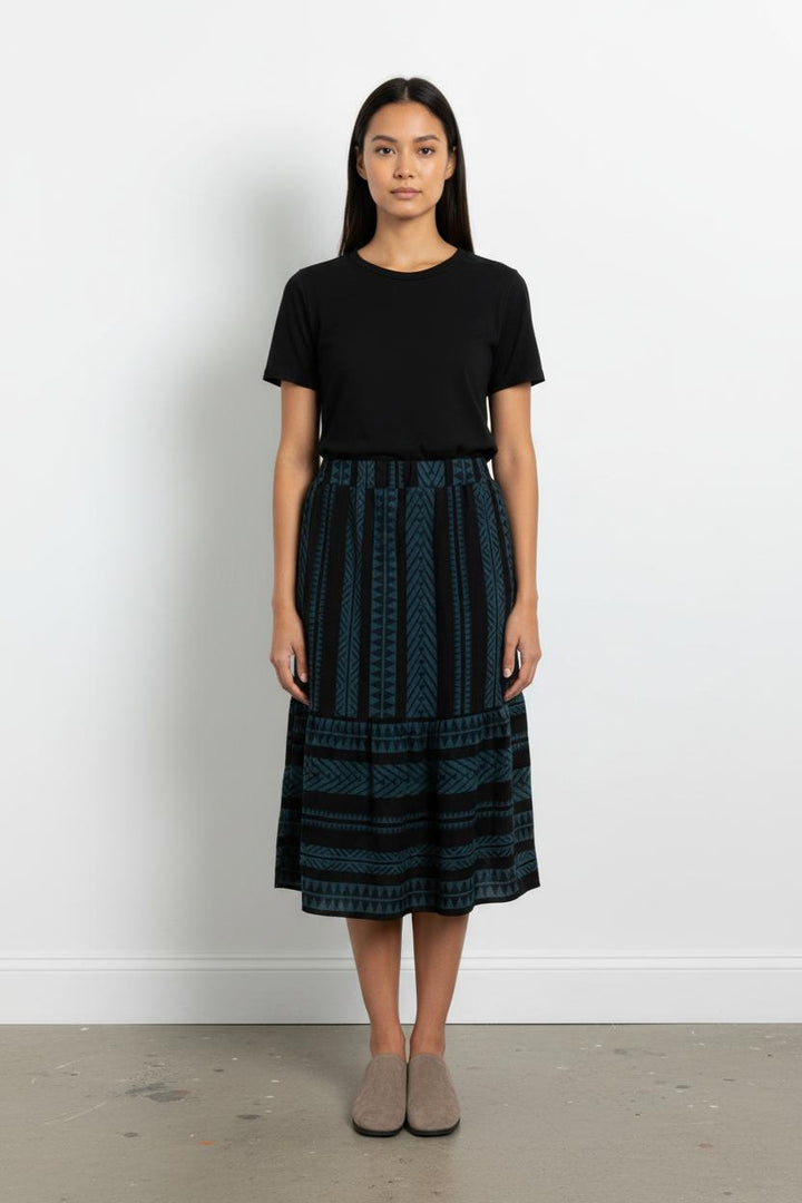 Jupe Noire et Bleue - Taille M/38 de la marque La Fée Maraboutée | PARAD100839 - Vendu par Paradigme - Image 1