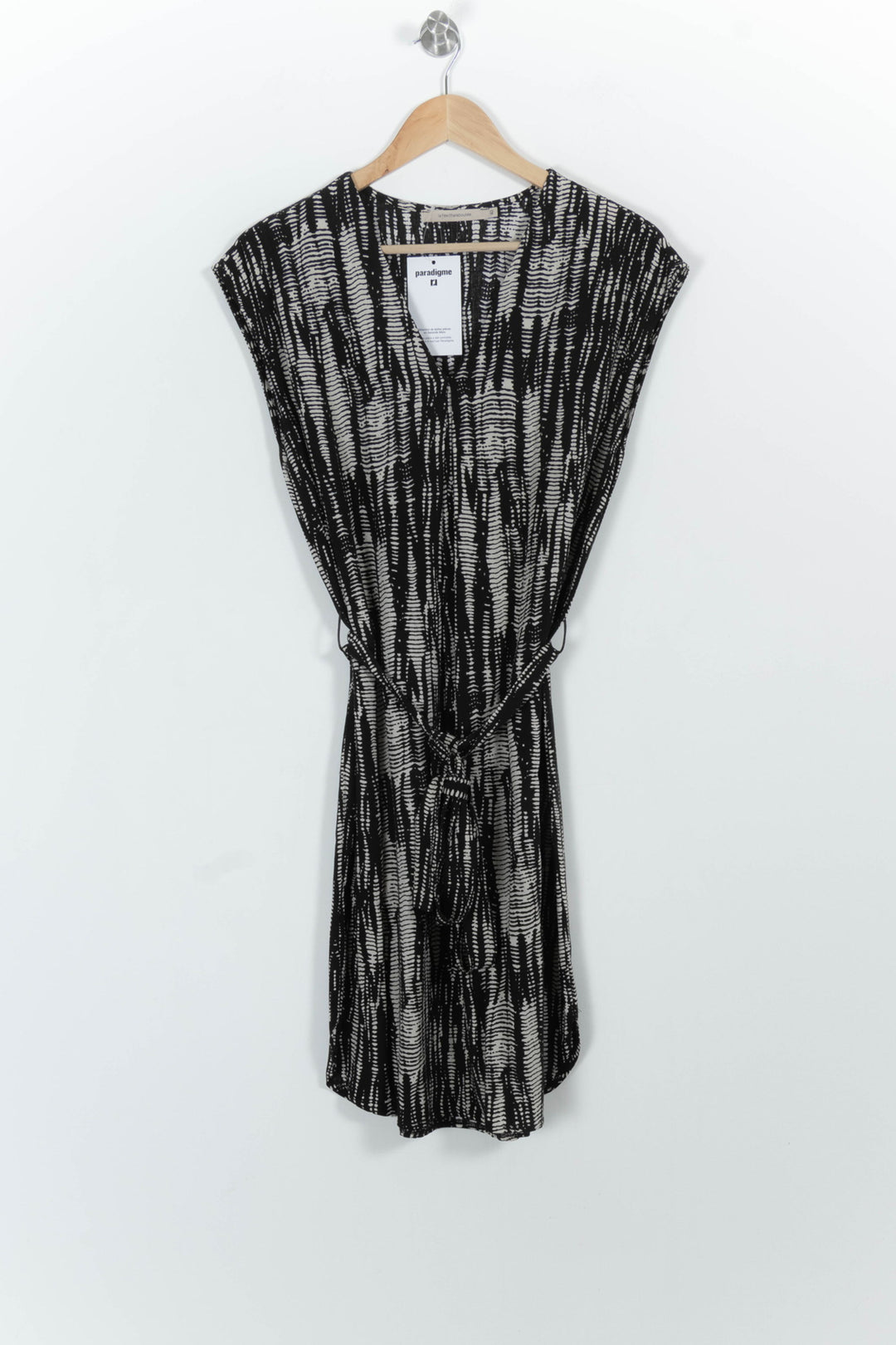 Robe Noire et Beige - Taille L/40 de la marque La Fée Maraboutée | PARAD100983 - Vendu par Paradigme - Image 2