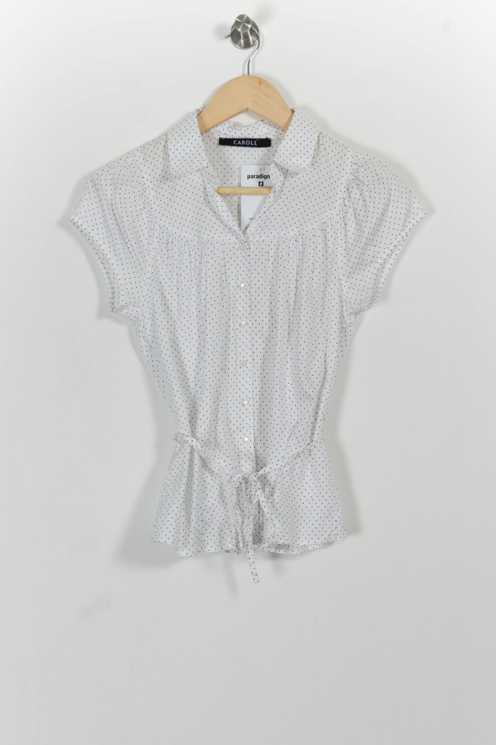Blouse Blanche à Pois Noirs - Taille S/36 de la marque Caroll | PARAD101910 - Vendu par Paradigme - Image 2