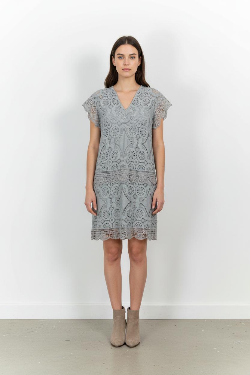 Robe en Dentelle Grise - Taille M/38 de la marque Gerard Darel | PARAD101964 - Vendu par Paradigme - Image 1