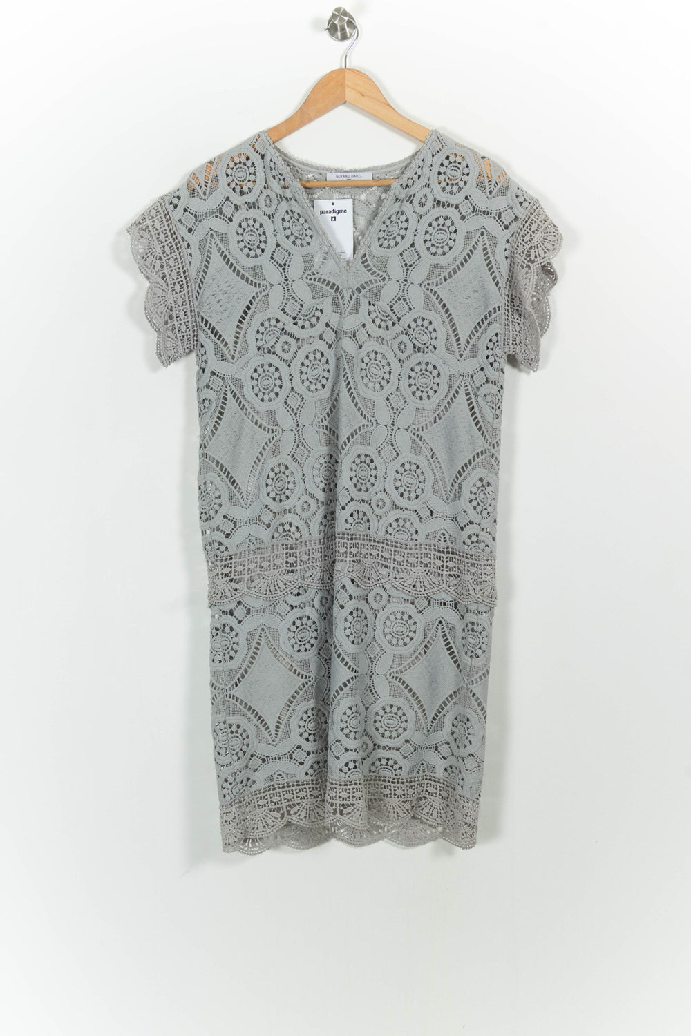 Robe en Dentelle Grise - Taille M/38 de la marque Gerard Darel | PARAD101964 - Vendu par Paradigme - Image 2