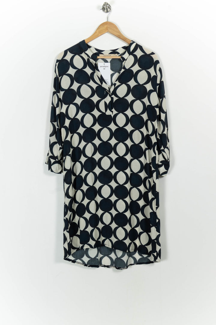 Robe Droite Noire et Blanche - Taille M/38 de la marque La Fée Maraboutée | PARAD102003 - Vendu par Paradigme - Image 2