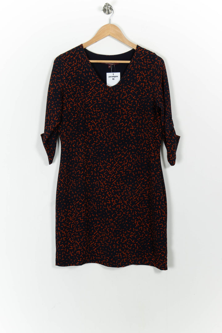 Robe Noire et Orange - Taille M/38 de la marque La Fée Maraboutée | PARAD102022 - Vendu par Paradigme - Image 2