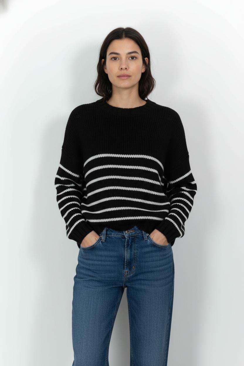 Pull Noir et Blanc - Taille L/40 de la marque La Fée Maraboutée | PARAD102033 - Vendu par Paradigme - Image 1