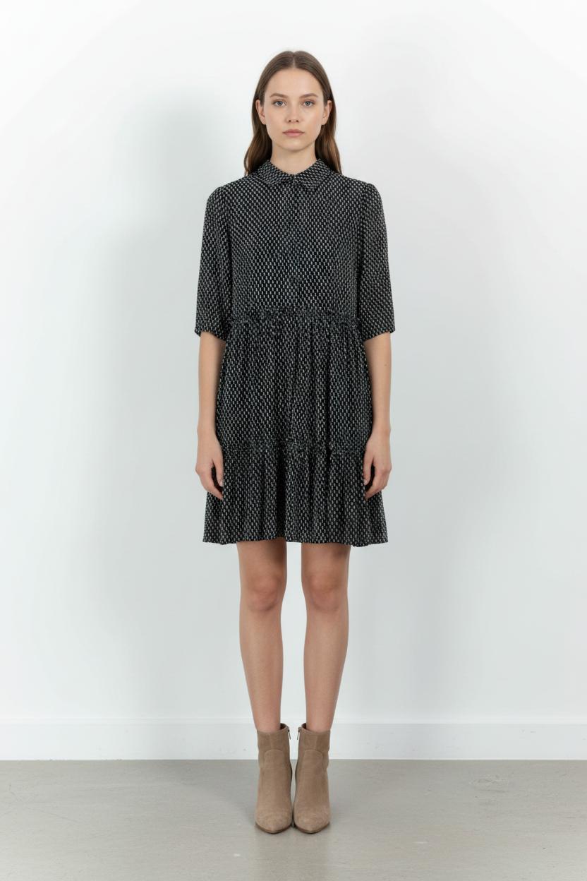Robe Courte Noire et Blanche - Taille M/38 de la marque Claudie Pierlot | PARAD102226 - Vendu par Paradigme - Image 1