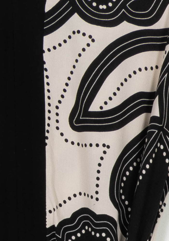 Robe Longue Noire et Beige - Taille L/40 de la marque La Fée Maraboutée | PARAD102260 - Vendu par Paradigme - Image 3