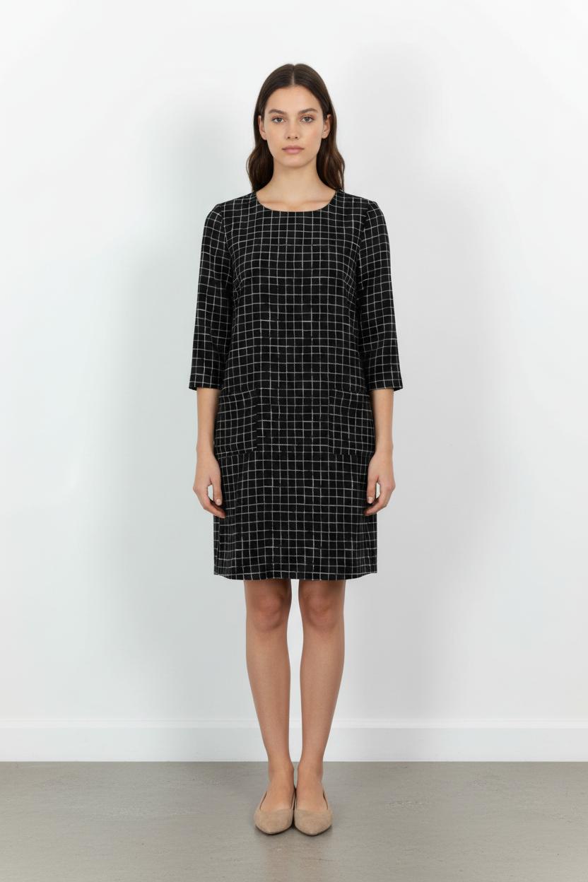 Robe Droite Noire et Blanche - Taille XL/42 de la marque La Fée Maraboutée | PARAD102314 - Vendu par Paradigme - Image 1