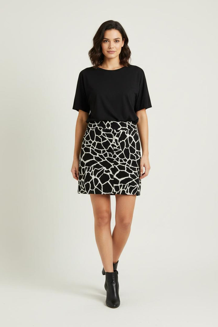 Jupe Noire et Blanche - Taille XL/42 de la marque La Fée Maraboutée | PARAD10232 - Vendu par Paradigme - Image 1