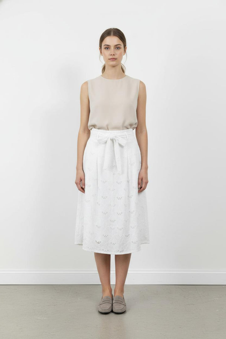 Jupe Brodée Blanche - Taille S/36 de la marque Sézane | PARAD102500 - Vendu par Paradigme - Image 1