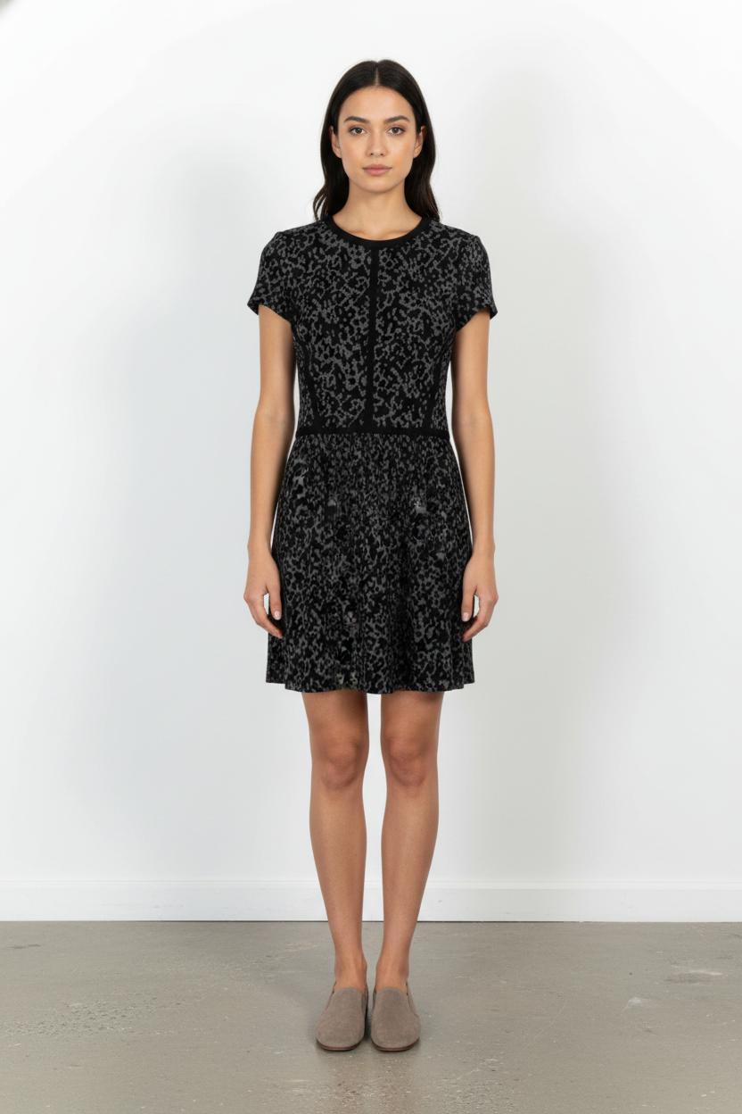 Robe Courte Noire et Grise - Taille XS/34 de la marque Comptoir des Cotonniers | PARAD102896 - Vendu par Paradigme - Image 1