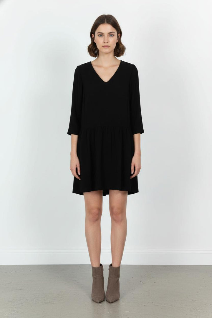 Robe Courte Noire - Taille XS/34 de la marque Sézane | PARAD103233 - Vendu par Paradigme - Image 1