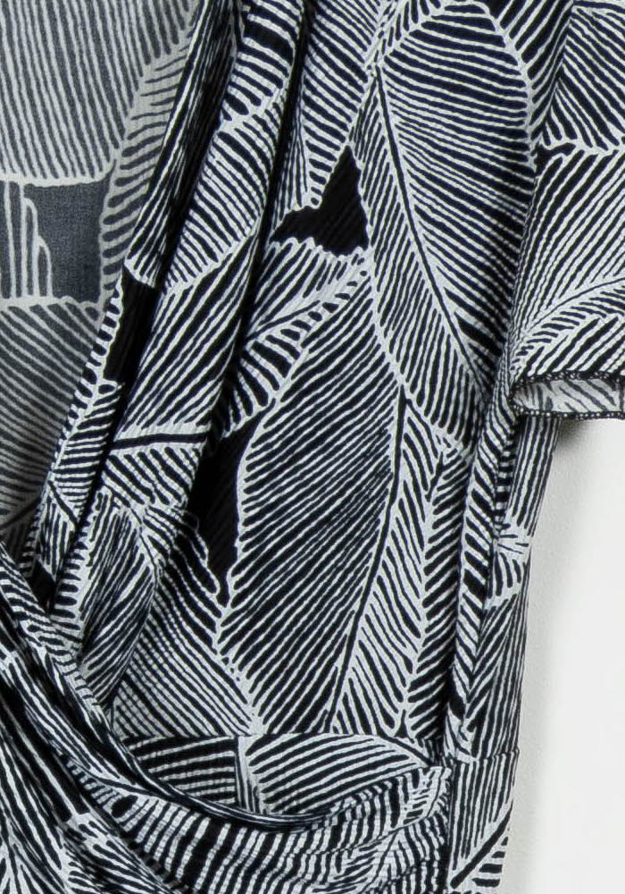 Robe Portefeuille Grise et Noire - Taille L/40 de la marque La Fée Maraboutée | PARAD103240 - Vendu par Paradigme - Image 3