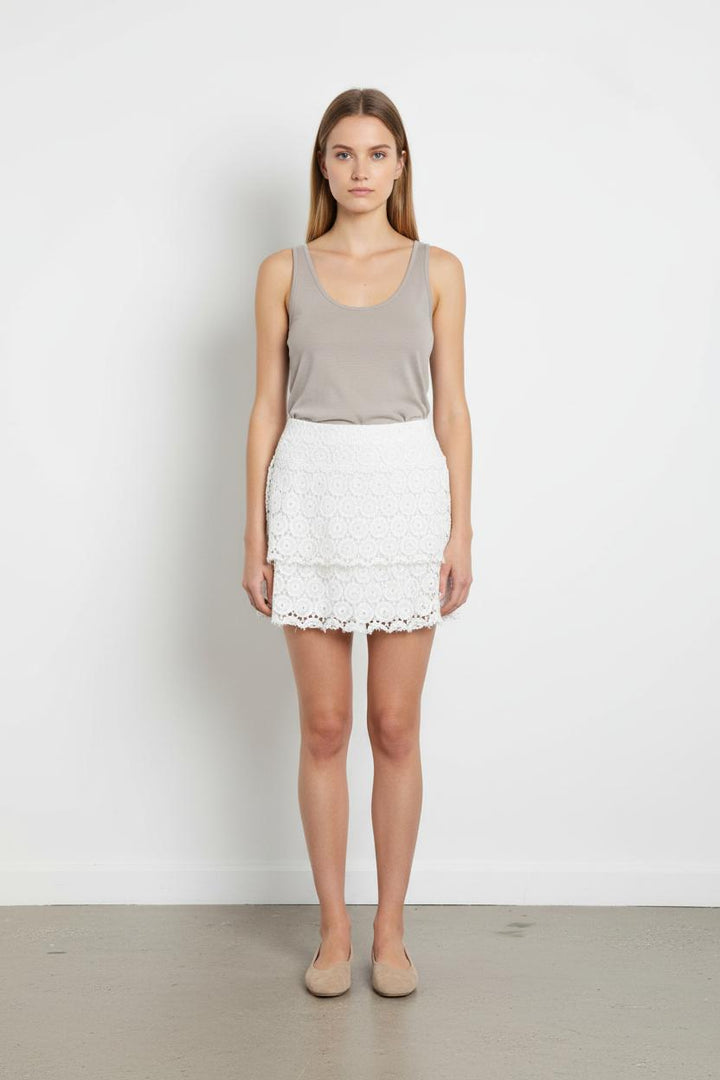 Jupe Courte Blanche - Taille M/38 de la marque Kookai | PARAD103381 - Vendu par Paradigme - Image 1