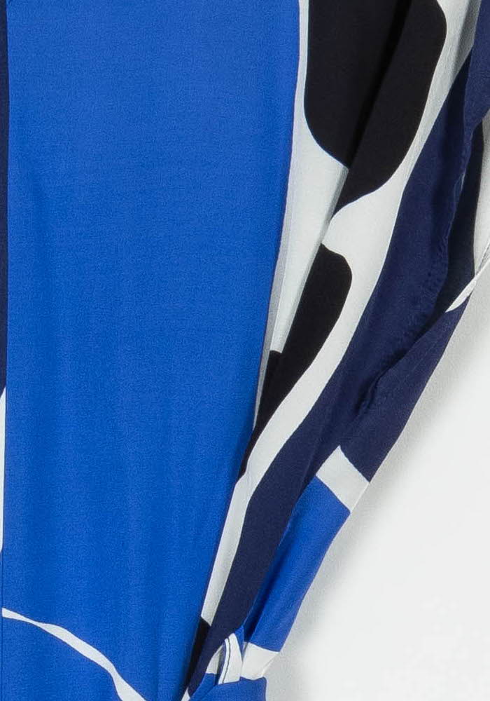 Combinaison Bleue et Noire - Taille M/38 de la marque La Fée Maraboutée | PARAD103388 - Vendu par Paradigme - Image 3