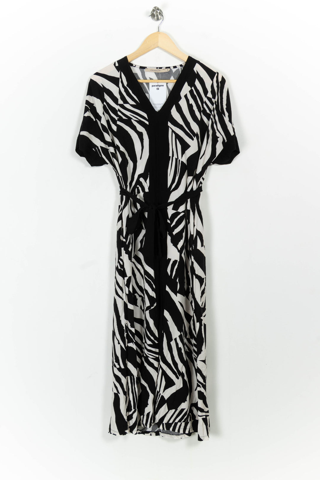 Robe Noire et Blanche - Taille M/38 de la marque La Fée Maraboutée | PARAD103442 - Vendu par Paradigme - Image 2