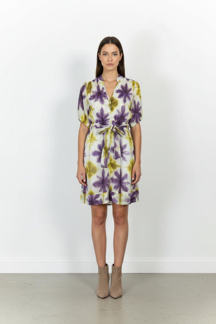 Robe Courte Violette et Jaune - Taille M/38 de la marque Indies | PARAD103665 - Vendu par Paradigme - Image 1
