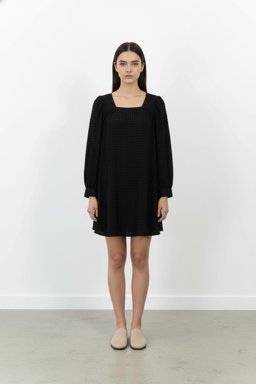 Robe Courte Noire - Taille S/36 de la marque Maison Stella & Suzie | PARAD103741 - Vendu par Paradigme - Image 1