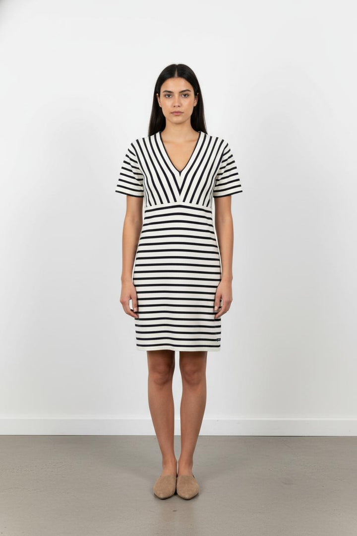 Robe Courte Rayée Noir et Blanc - Taille L/40 de la marque Saint James | PARAD103825 - Vendu par Paradigme - Image 1