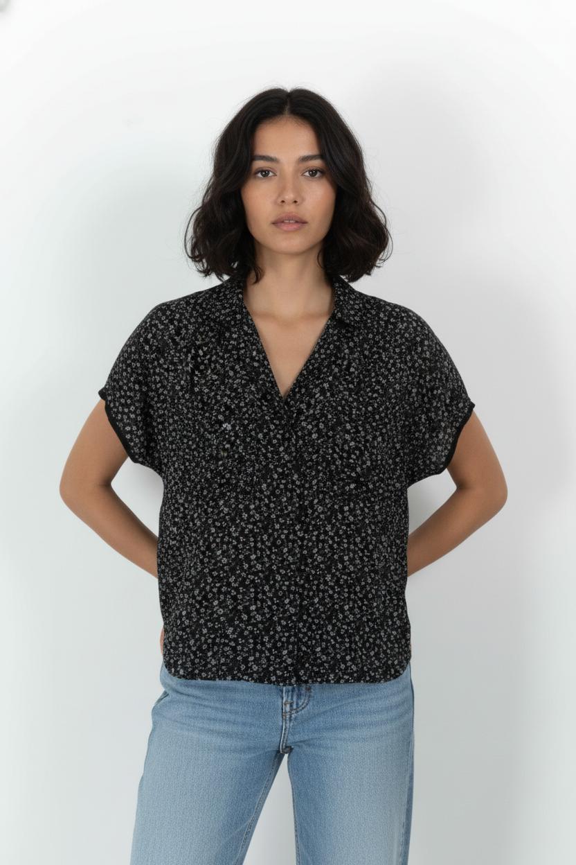 Chemisette Noire et Blanche - Taille L/40 de la marque IKKS | PARAD103831 - Vendu par Paradigme - Image 1