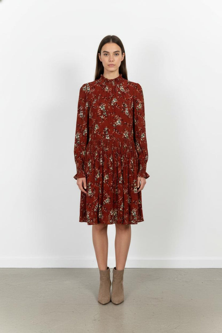 Robe Fleurie Rouge - Taille M/38 de la marque Sézane | PARAD104155 - Vendu par Paradigme - Image 1