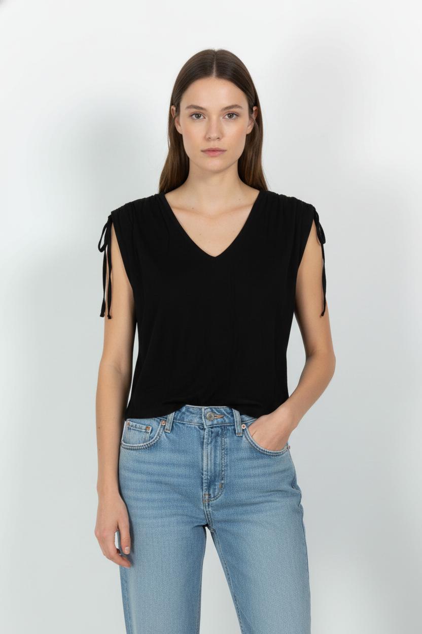 Top Noir - Taille M/38 de la marque La Fée Maraboutée | PARAD104365 - Vendu par Paradigme - Image 1