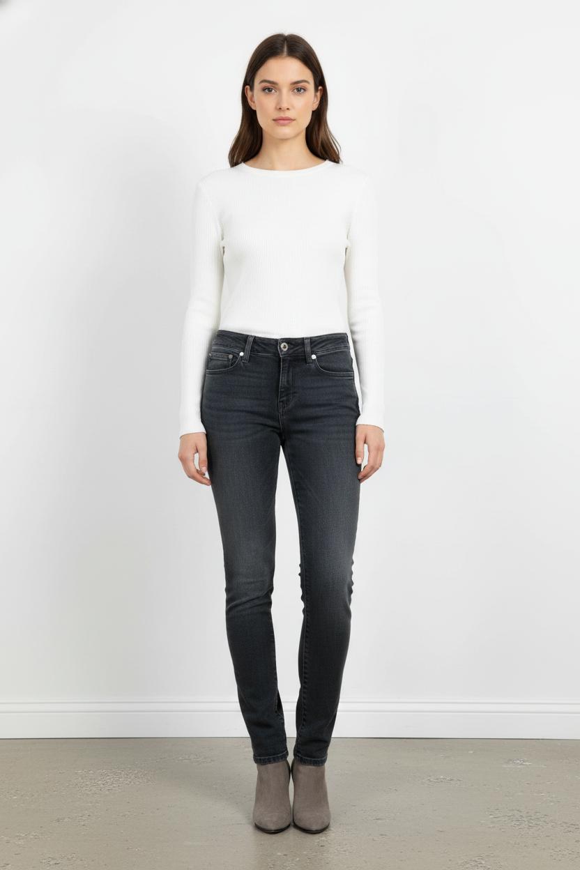 Jean Slim Noir - Taille XS/34 de la marque Closed | PARAD104500 - Vendu par Paradigme - Image 1
