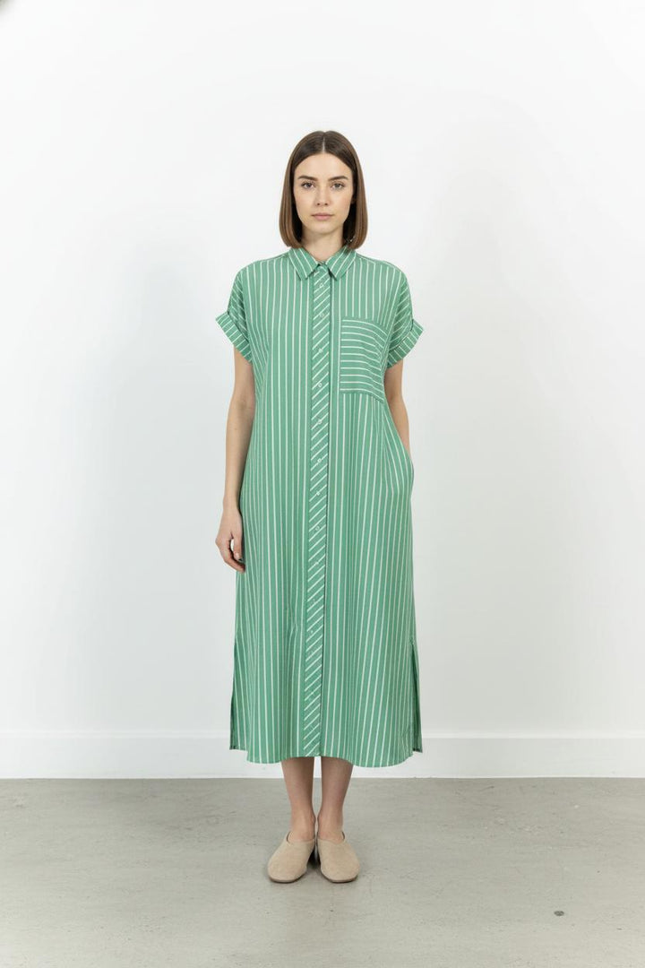 Robe chemise verte et blanche - Taille XS/34 de la marque Maison 123 | PARAD104565 - Vendu par Paradigme - Image 1