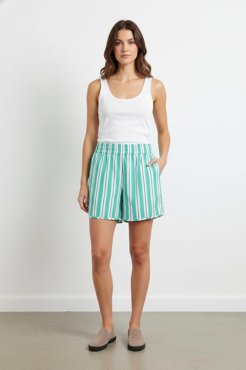 Short Vert et Blanc - Taille XL/42 de la marque Petite Mendigote | PARAD104578 - Vendu par Paradigme - Image 1