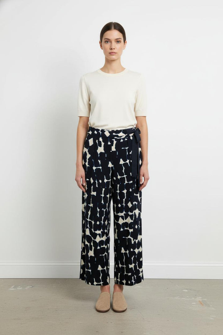 Pantalon Large Bleu et Blanc - Taille XXL/44 de la marque La Fée Maraboutée | PARAD104973 - Vendu par Paradigme - Image 1