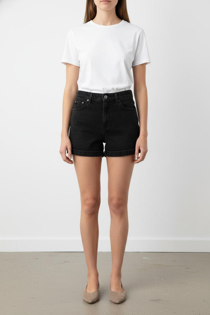 Short en Jean Noir - Taille M/38 de la marque Levi's | PARAD105043 - Vendu par Paradigme - Image 1