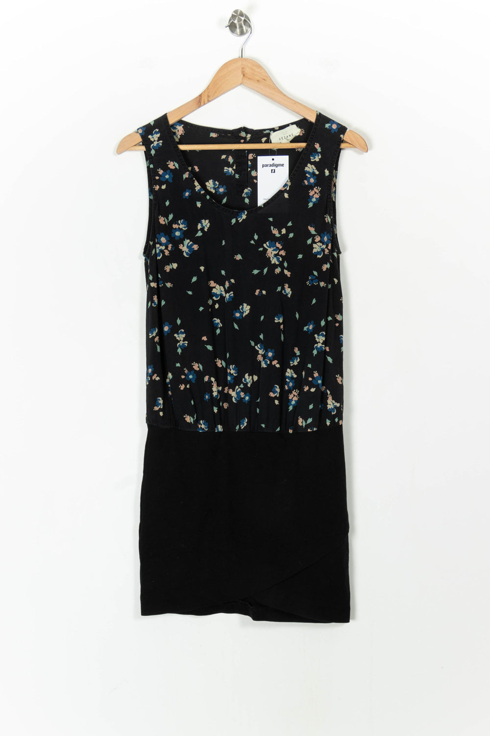 Robe Fleurie Noire - Taille M/38 de la marque Sézane | PARAD105058 - Vendu par Paradigme - Image 2