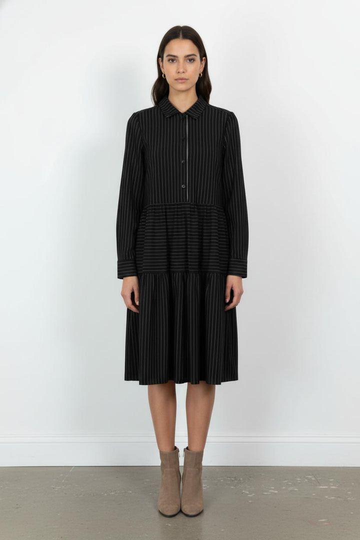 Robe Chemise Noire - Taille M/38 de la marque Indies | PARAD105665 - Vendu par Paradigme - Image 1