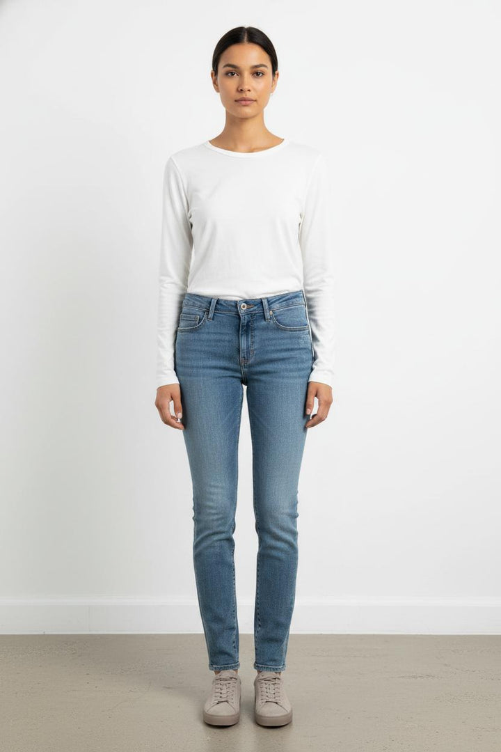 Jean Slim Bleu - Taille M/38 de la marque Levi's | PARAD105683 - Vendu par Paradigme - Image 1
