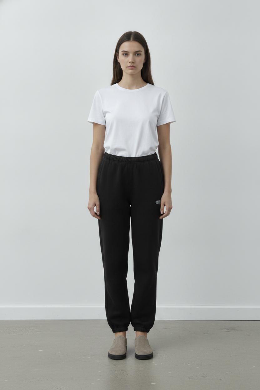 Jogging Noir - Taille M/38 de la marque American Vintage | PARAD106012 - Vendu par Paradigme - Image 1